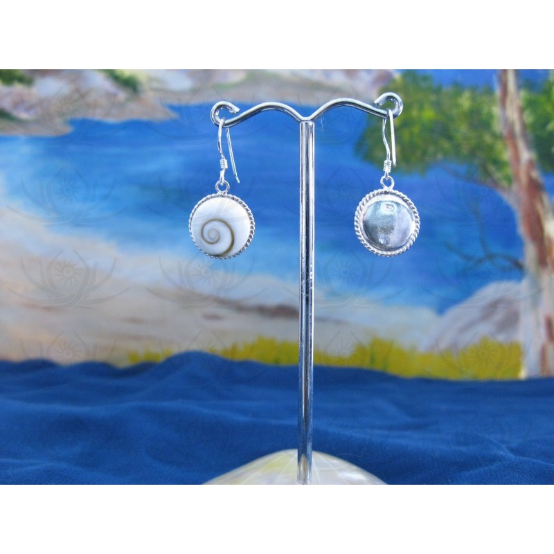 LE 0026 Earrings Shiva Eye Shell Silver