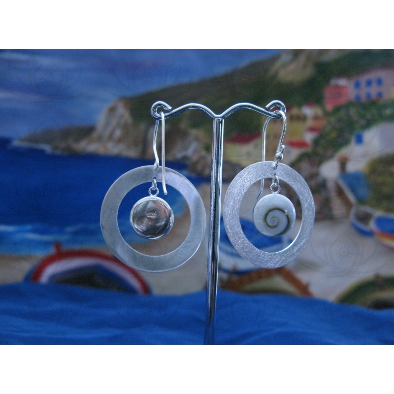 LE 0075 Earrings Shiva Eye Shell Silver