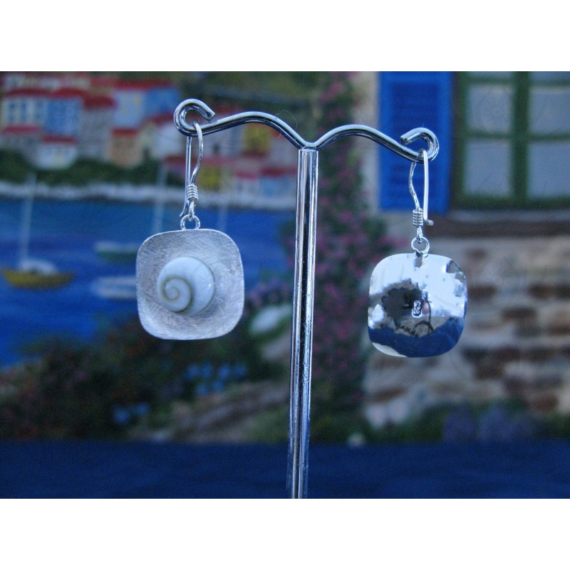 LE 0202sq Earrings Shiva Eye Shell Silver